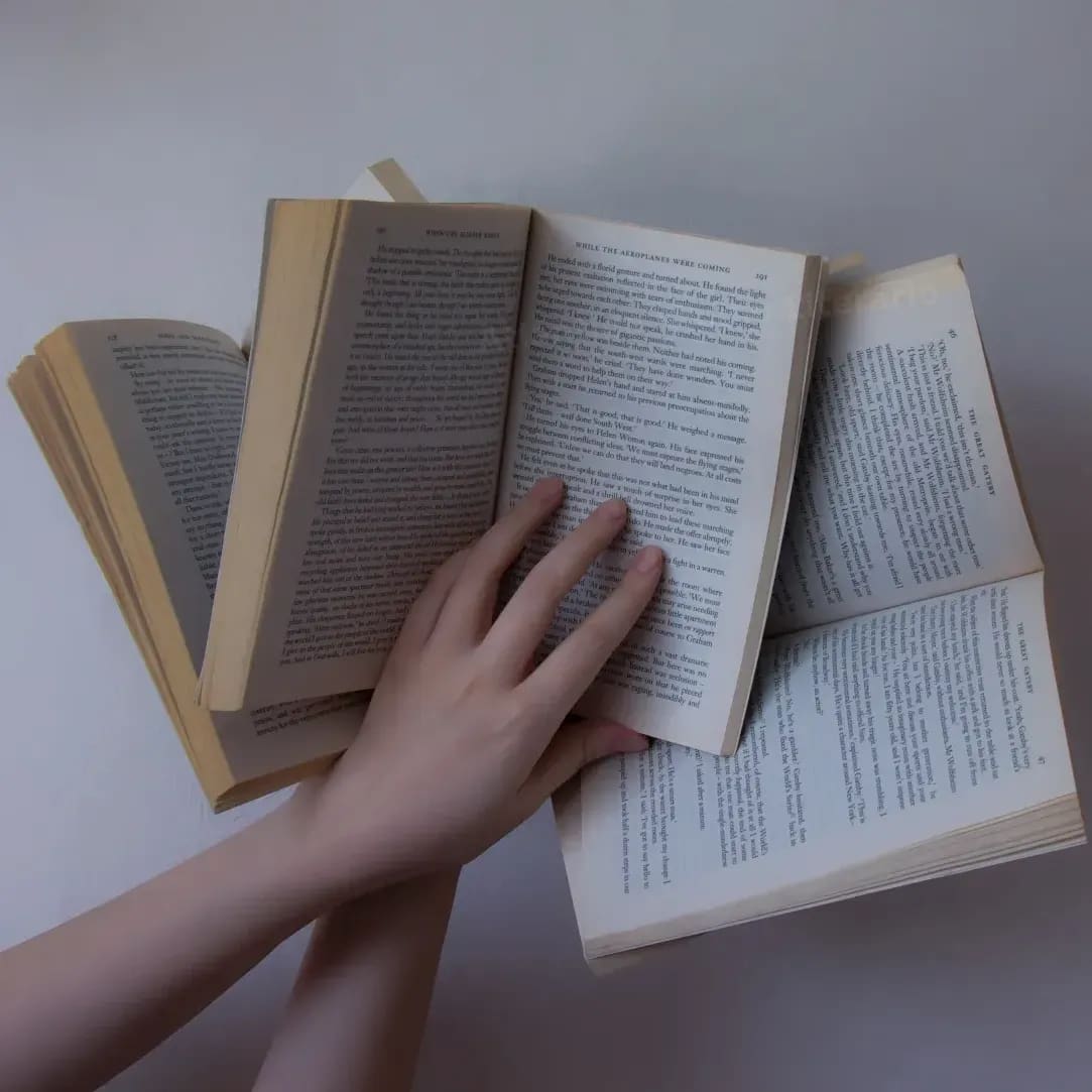 Atlántida Studio Literario 15